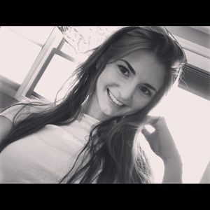 Meet your Posher, Brooke